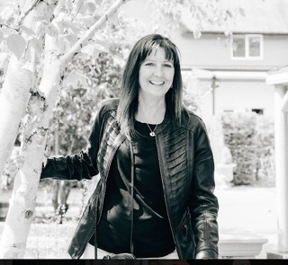 Family photo of Suzanne